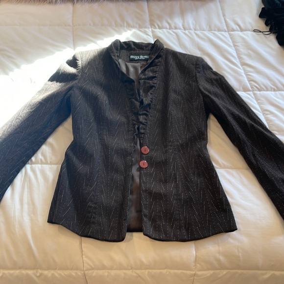 Bepe Bondi suit Blazer/ pants size 8(but towards smaller)brown with some detail - Picture 8 of 11